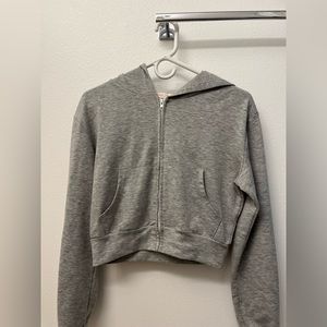 Grey cropped zip up